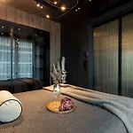 Cristallo Luxury & - Sea View By Renters Prestige Apartman