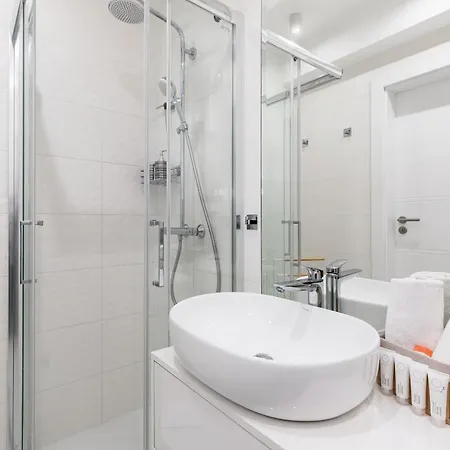 Cristallo Luxury & - Sea View By Renters Prestige Apartment *