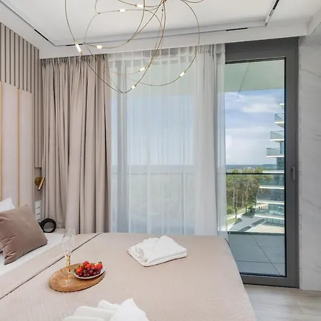 Cristallo Luxury & - Sea View By Renters Prestige Apartment