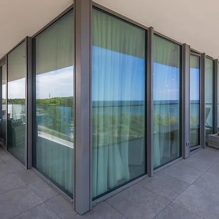 Cristallo Luxury & - Sea View By Renters Prestige *