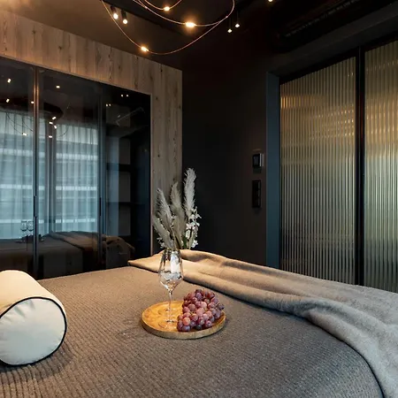 Cristallo Luxury & - Sea View By Renters Prestige Apartment